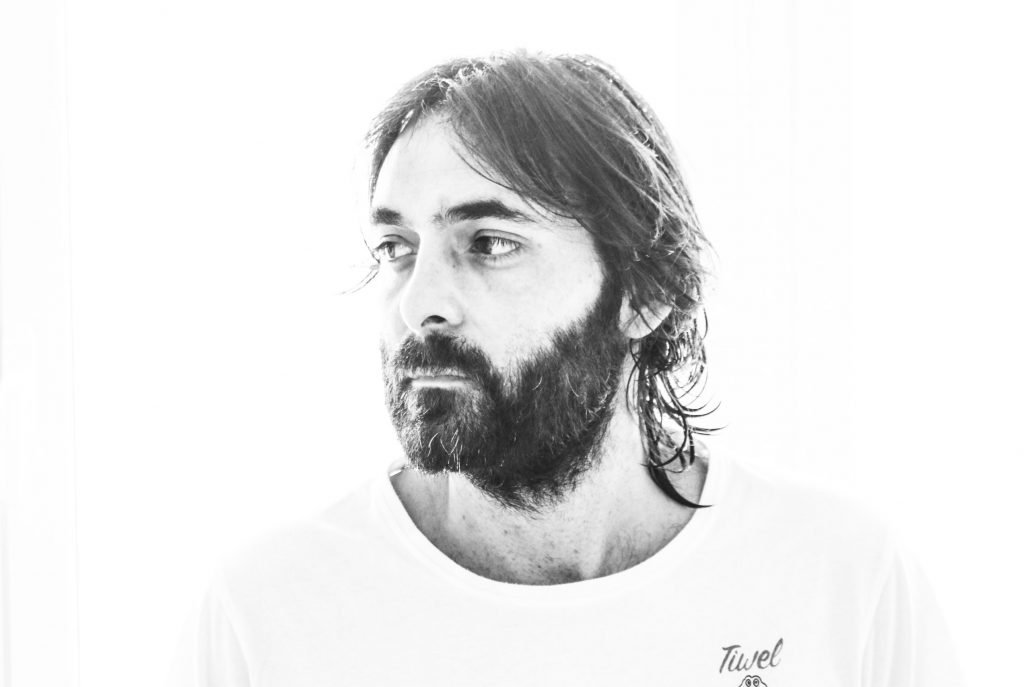 sobre-paul-lataburu